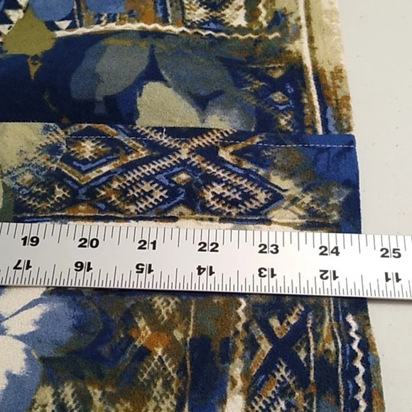 Alfred Dunner Sueded Floral 3/4 Sleeve Open Front Pocketed Jacket - Picture 8 of 10